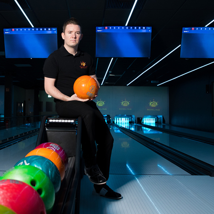 DANIEL-SCHAEFER_Perfect-Game-muss- warten_PORTAIT.jpg